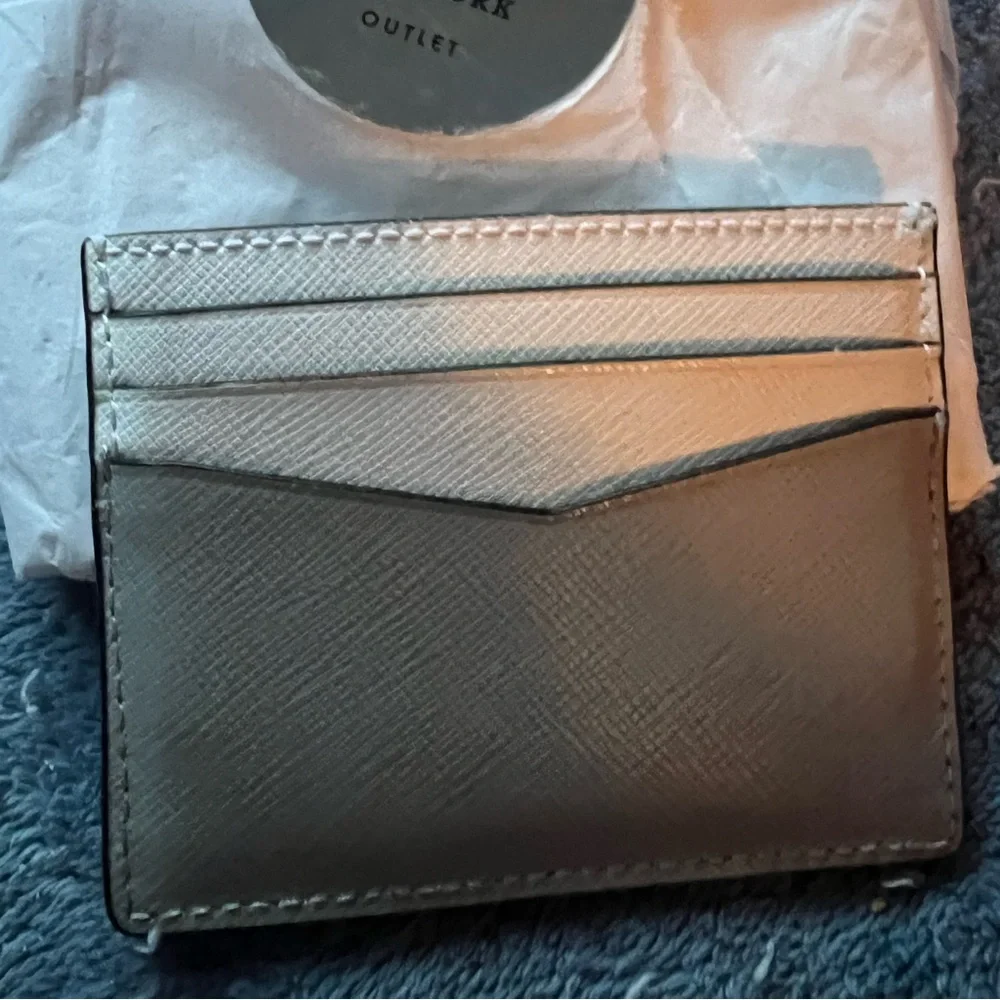 Used but in good conditions - Picture 2 of 3